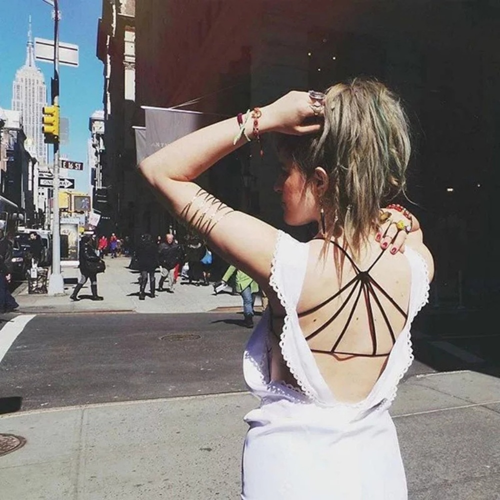 Strappy Back Starburst Bralette - Black - Picture 5 of 8